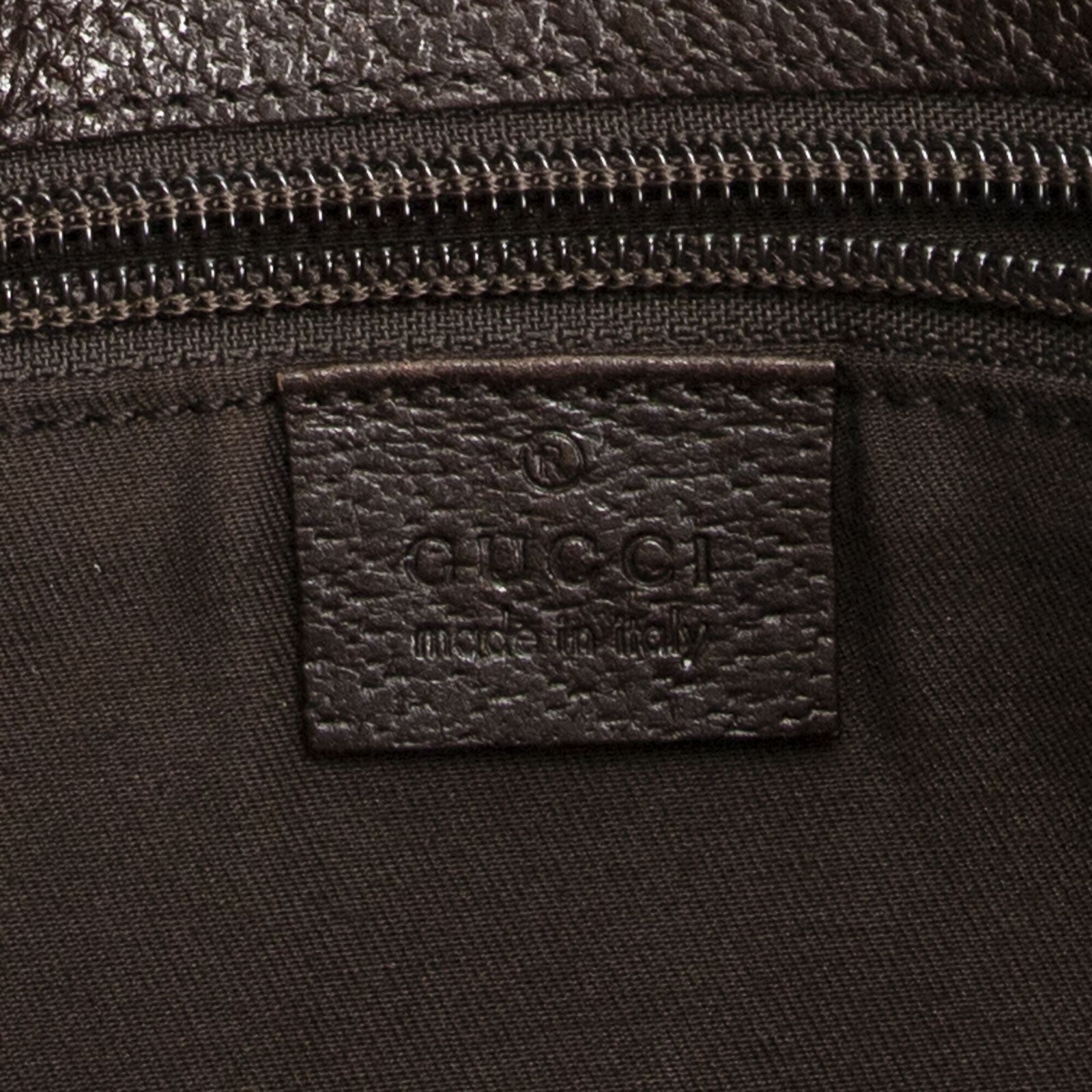 グッチジップメッセンジャーブラウン ベージュGGキャンバスA