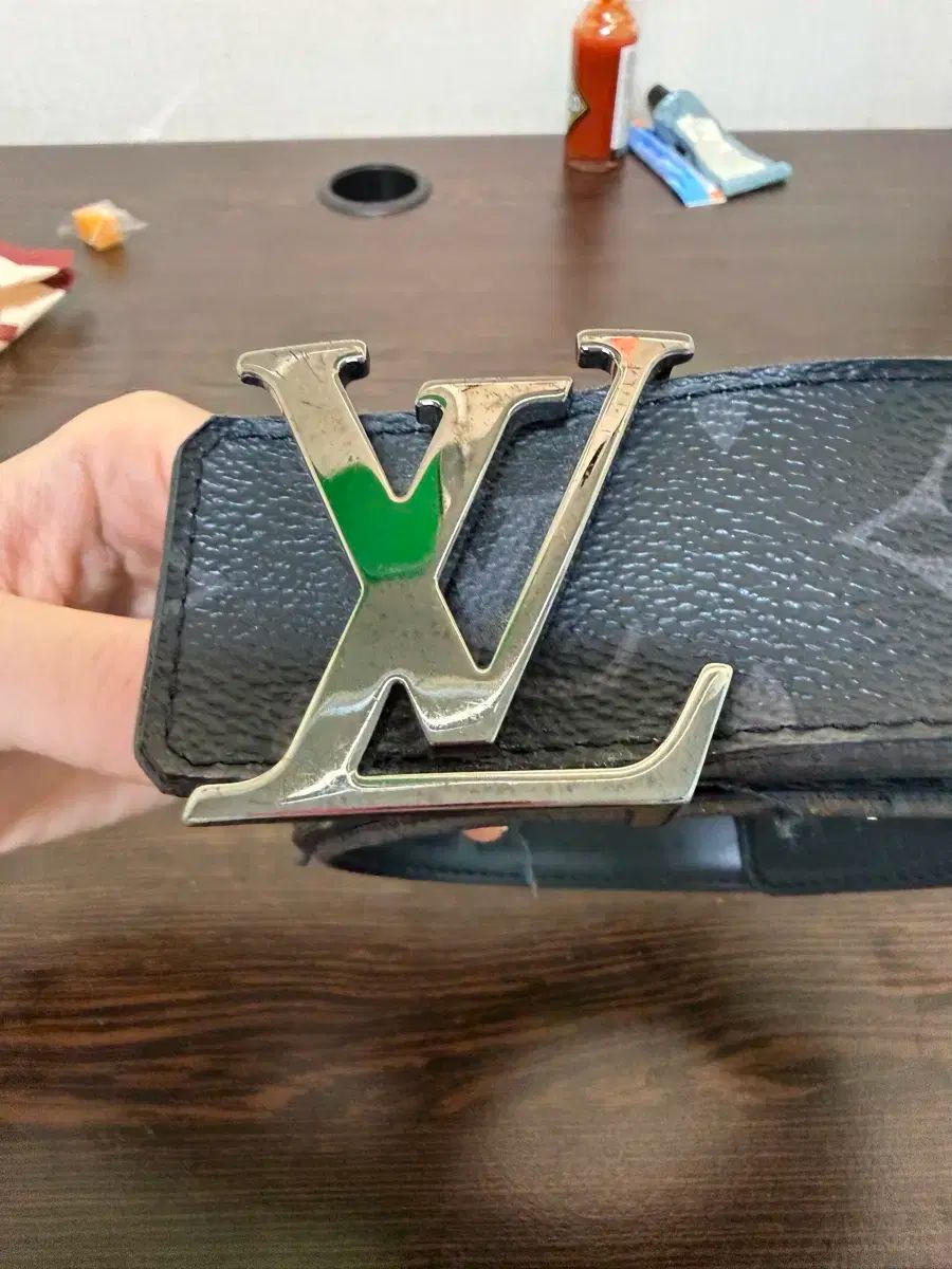 ルイヴィトン ブラック