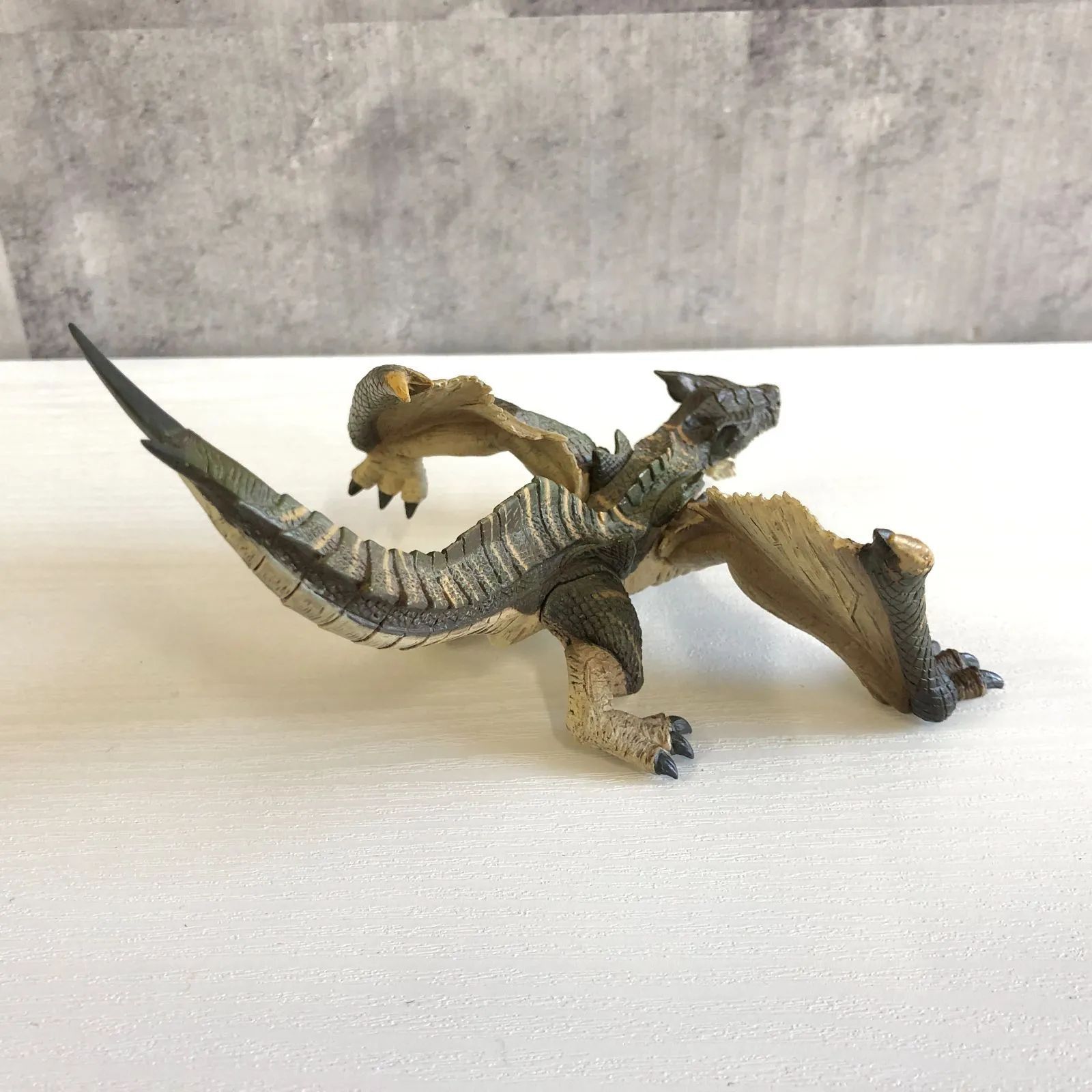 m*a様 バンダイ　モンスターハンター　モンスター図鑑Ⅱ ポポ箱無し中身未開封未 新品未開封】モンスターハンター モンスター図鑑Ⅱ 2箱 - メルカリ
