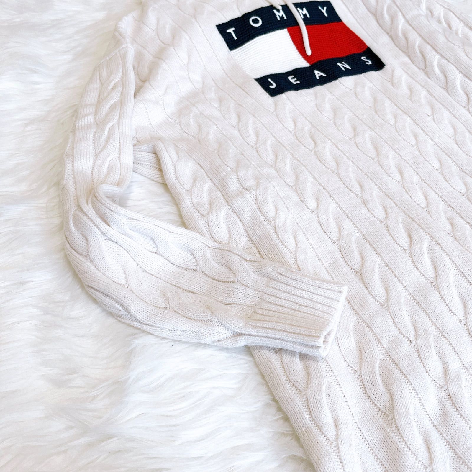  JEANS ニットワンピース　XS DW16486 TOMMY JEANS ニットワンピース XS DW16486 VIP価格*TOMMY JEANS ロゴ