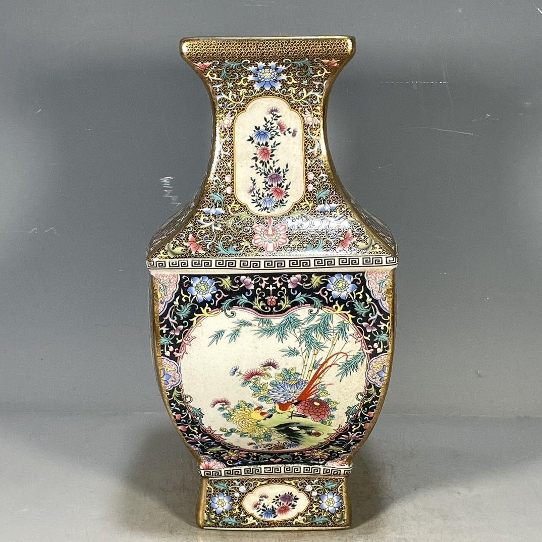清乾隆琺瑯彩花鳥図紋四方賞瓶 景徳鎮 陶磁器 装飾品 工芸品 美術品 置物 清乾隆琺瑯彩花鳥図紋四方賞瓶 景徳鎮 陶磁器 装飾品 工芸品