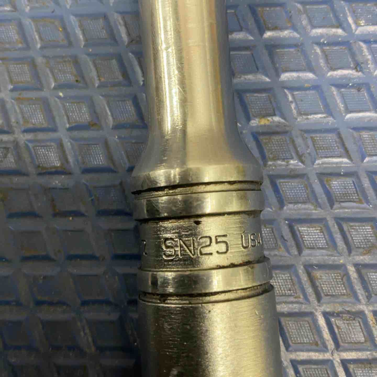 スピンナーハンドル