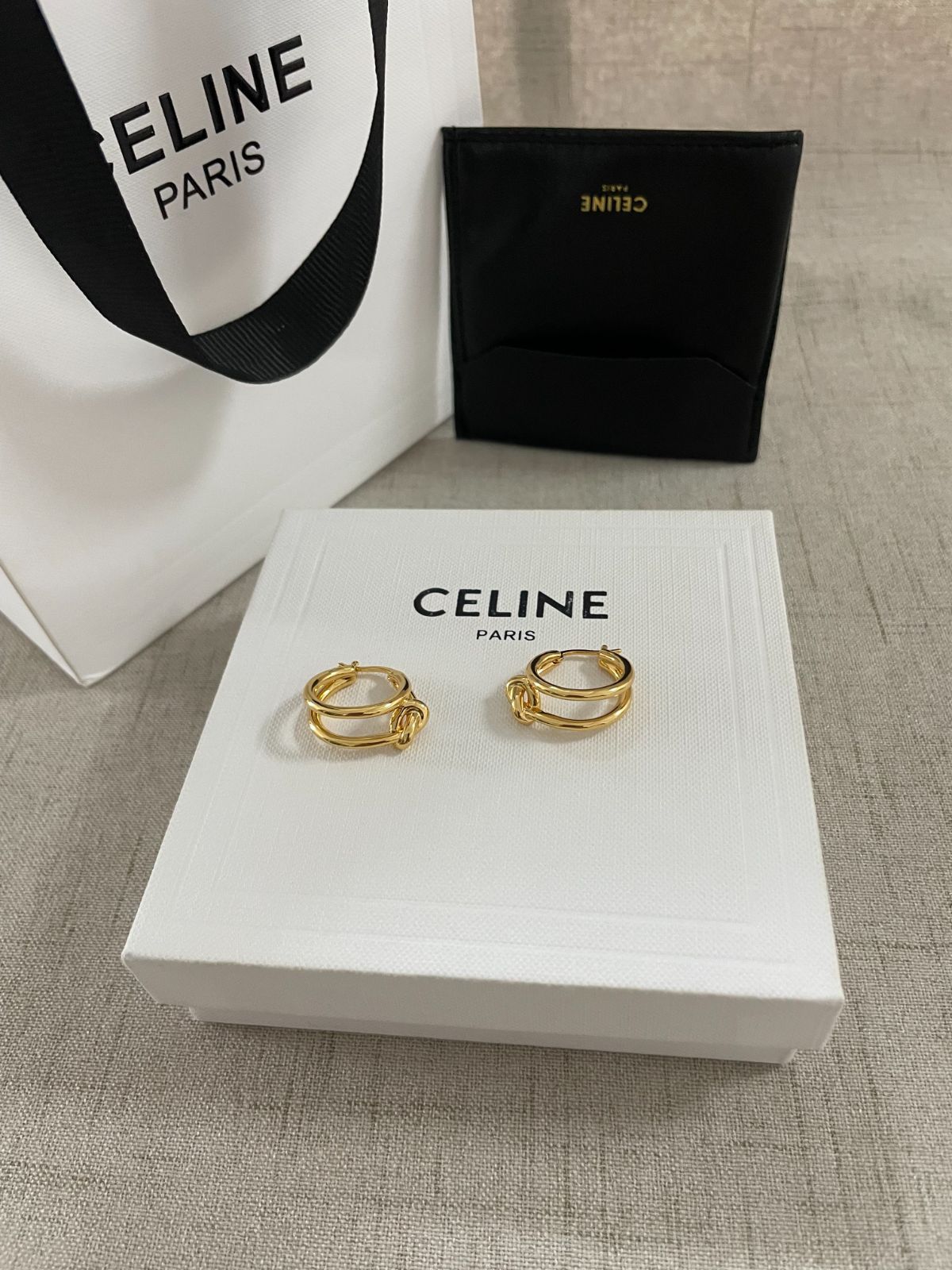 セリーヌピアス（片耳）早い者勝ち‼️ 早い者勝ち！☆CELINE セリーヌ☆ ピアス ゴールド - メルカリ