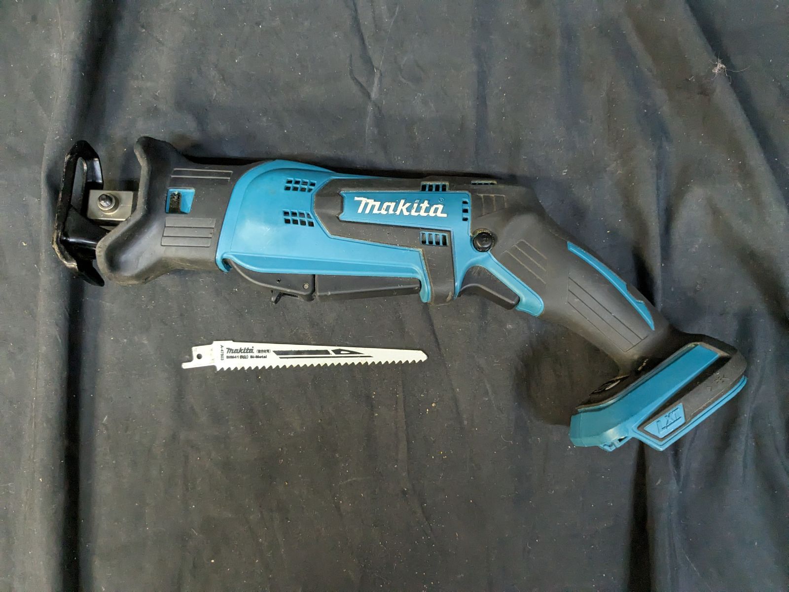 makita/マキタ 充電式レシプロソー JR184D 18v 替刃付き