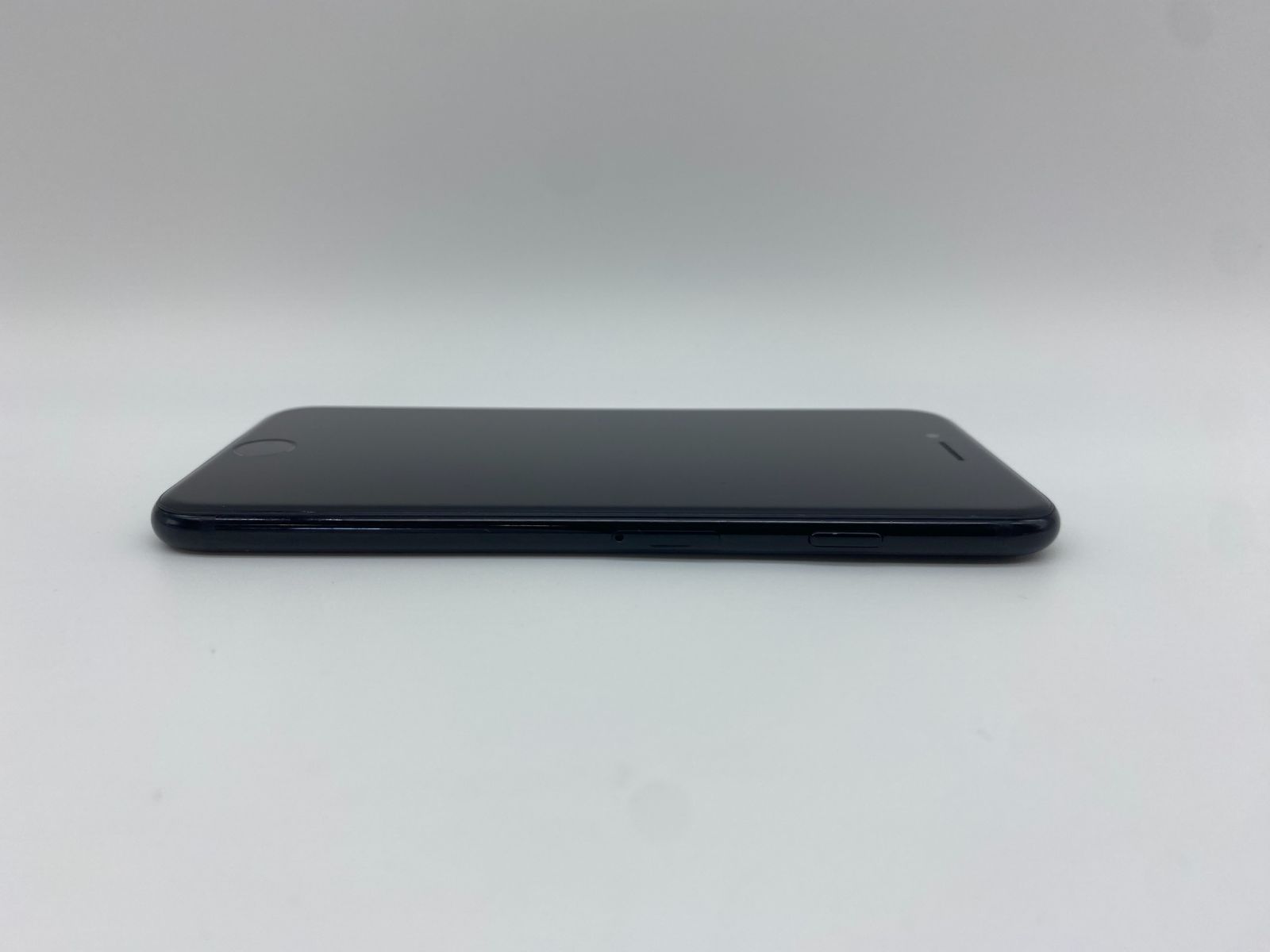 iPhone7 128GB ジェットブラック/シムフリー/大容量2300mAh 新品