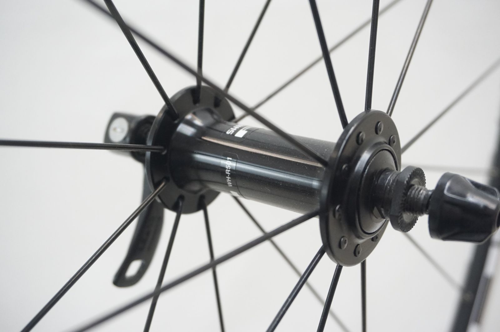 シマノ(SHIMANO) ロードホイール WH-R501A-F フロント (エアロスポーク