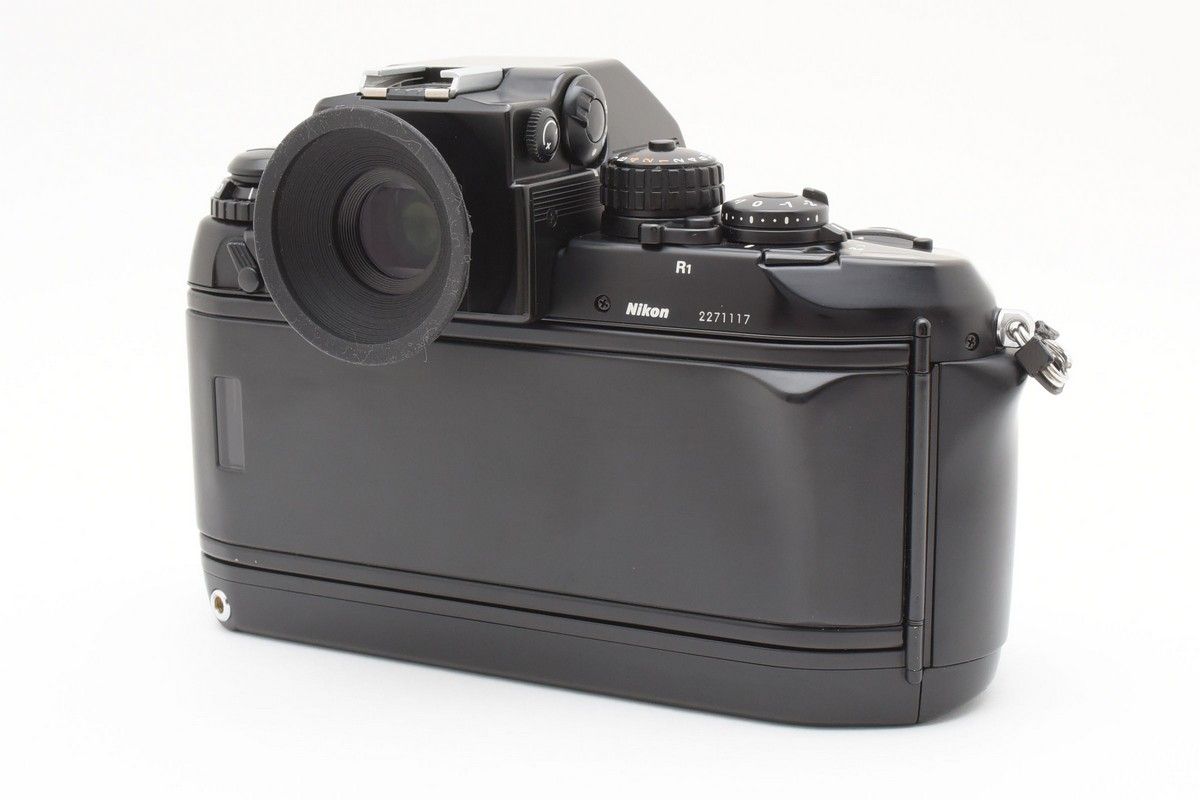カメラ 【美品】Nikon F4 フィルムカメラ