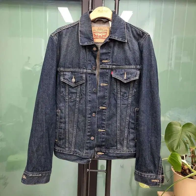 【雷市場（ポンジャン）商品韓国直送】 LEVI'S(リーバイス) デニムジャケット 90 サイズ オス-メス 兼用 ジャケット