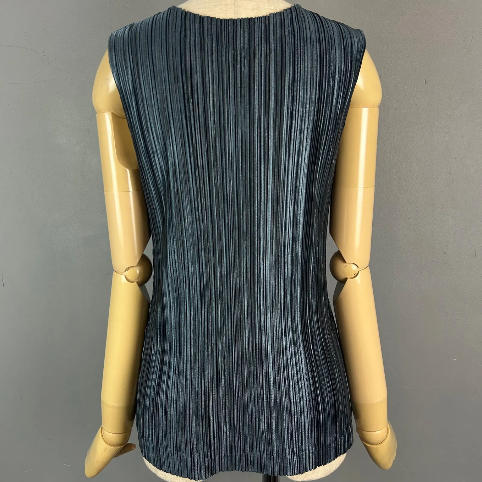 美品 日本製 PLEATS PLEASE ISSEY MIYAKE イッセイミヤケ