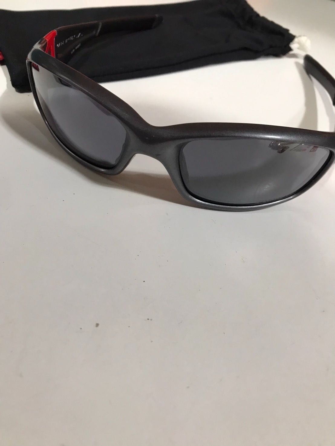 オークリー サングラス ストレートジャケット マットシルバー レッド アジアンフィット 偏光レンズ メンズ 12-790J ドゥカティ DUCATI ケーシーストーナー STRAIGHT JACKET メンズ レディース オークレー オークレイ 男女兼用