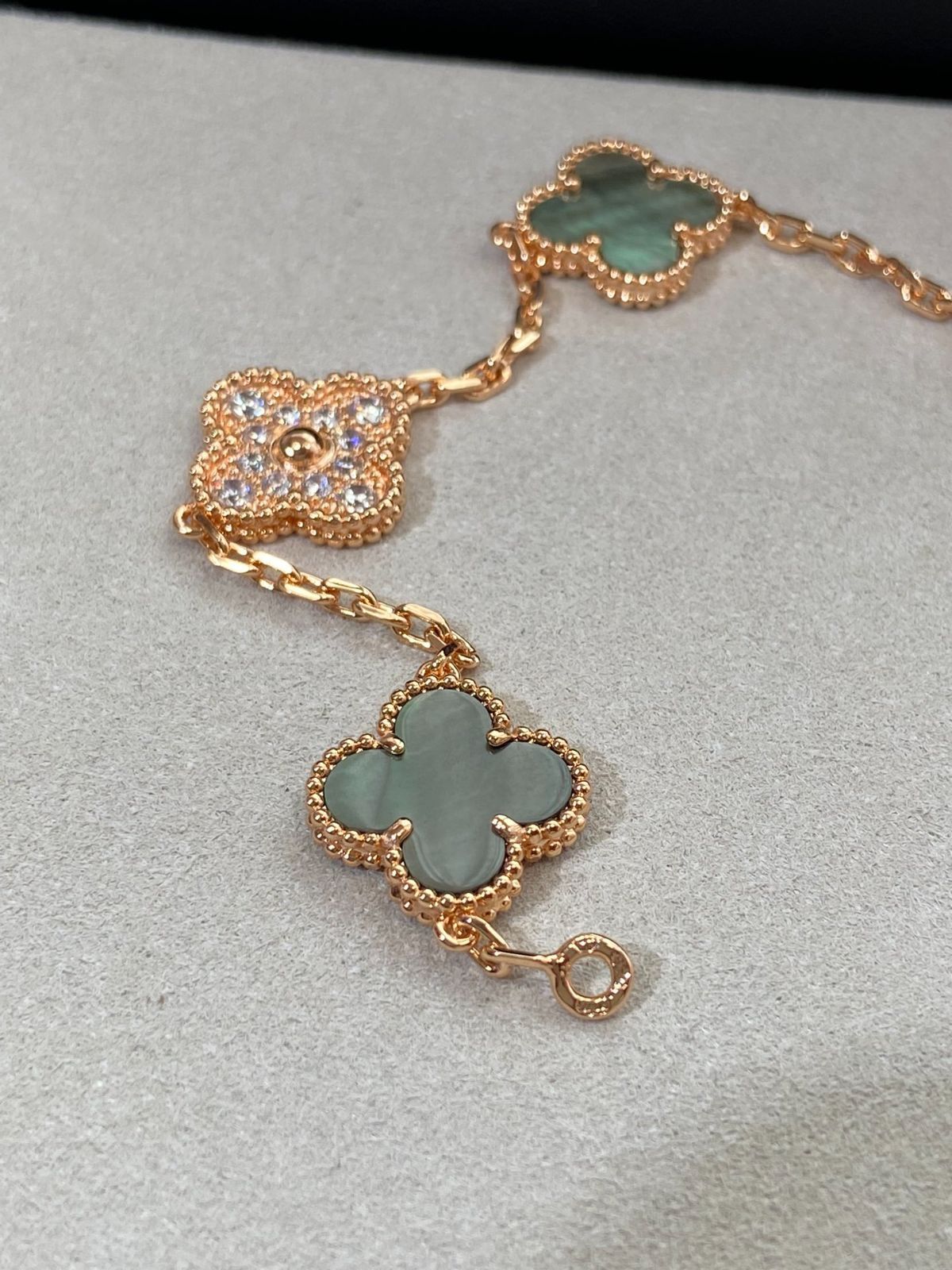 Van Cleef & Arpels] ヴァンクリーフ＆アーペル 四つ葉のクローバー