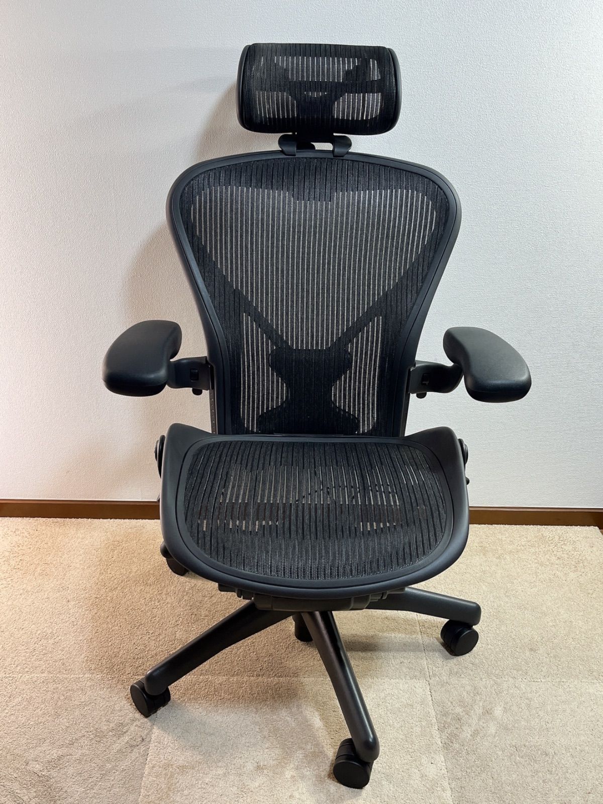 アーロンチェア（ポスチャー フル装備） AE113AWB-0102 Herman Miller/ハーマンミラー 肘付ハイバックチェア ヘッドレスト付き