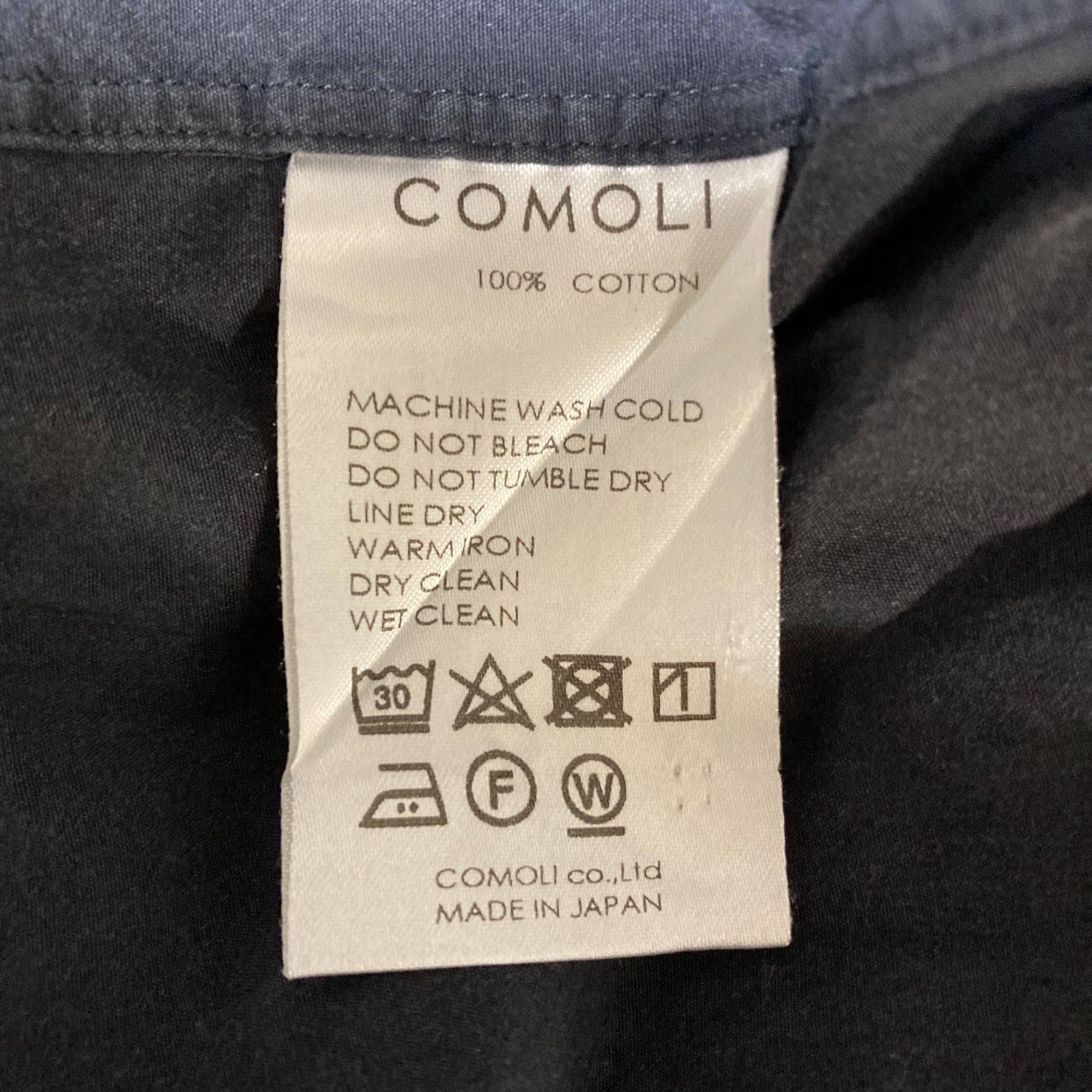 チャコールグレー