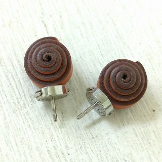HERMES エルメス ヨヨ バレザー ピアス ブラウン シルバーカラー HERMES エルメス ヨヨ バレザー ピアス ブラウン シルバーカラー