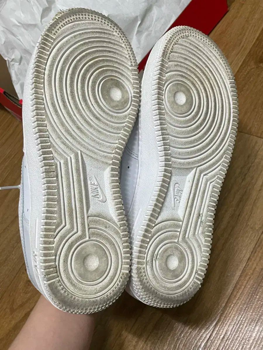 NIKE ナイキ