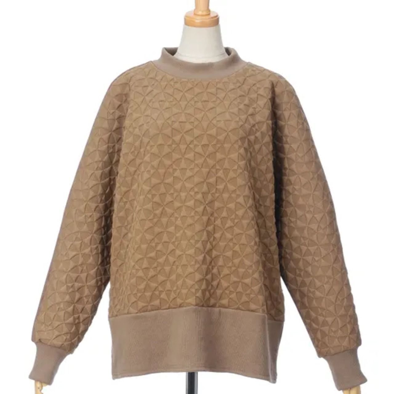 33℃ モカ カットソー プルオーバー トレーナー ドロップショルダー レディース ハイネック トップス オーバーサイズ 長袖 幾何学模様 ベージュ 秋 冬 春