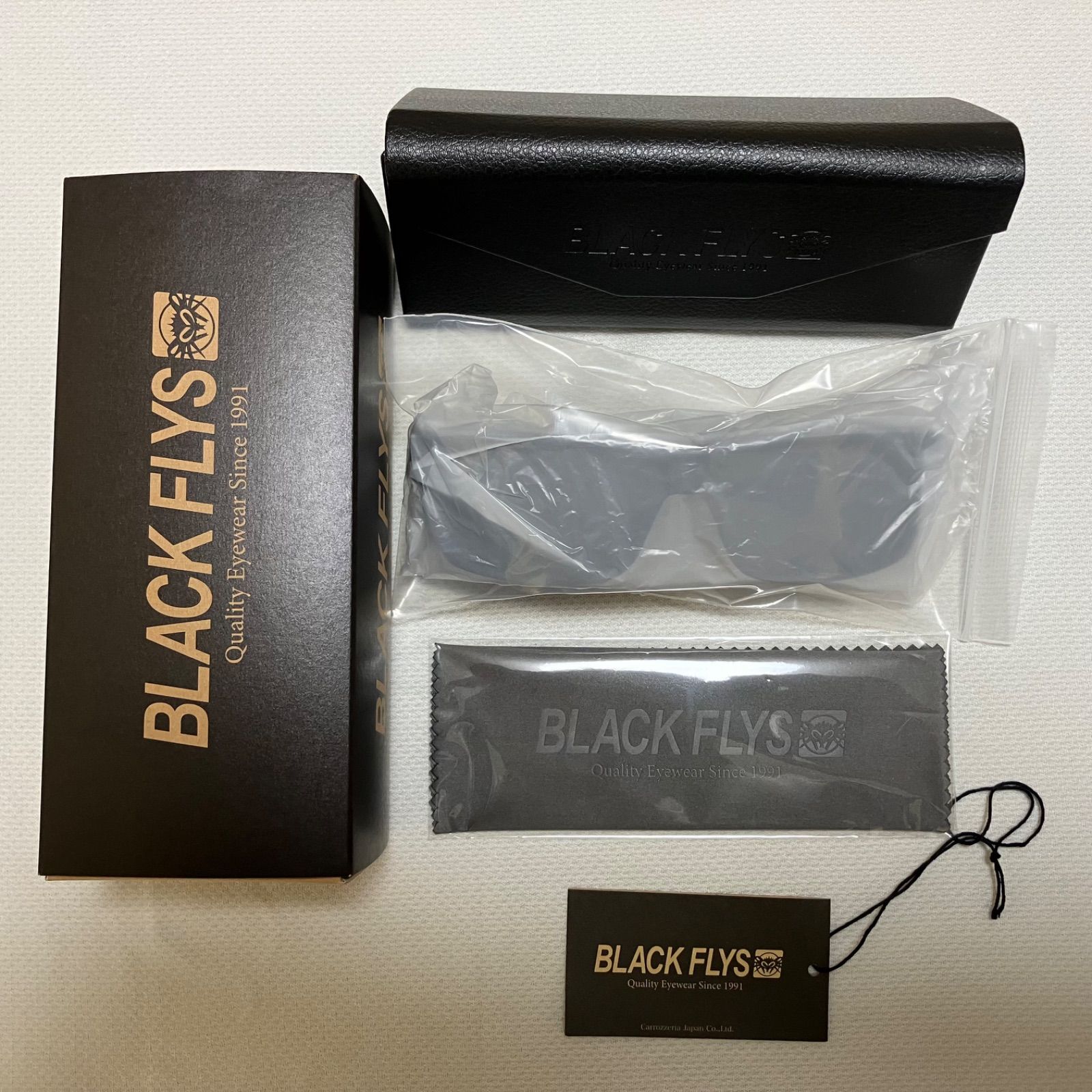 ブラックフライ 日本未発売品 素早く 