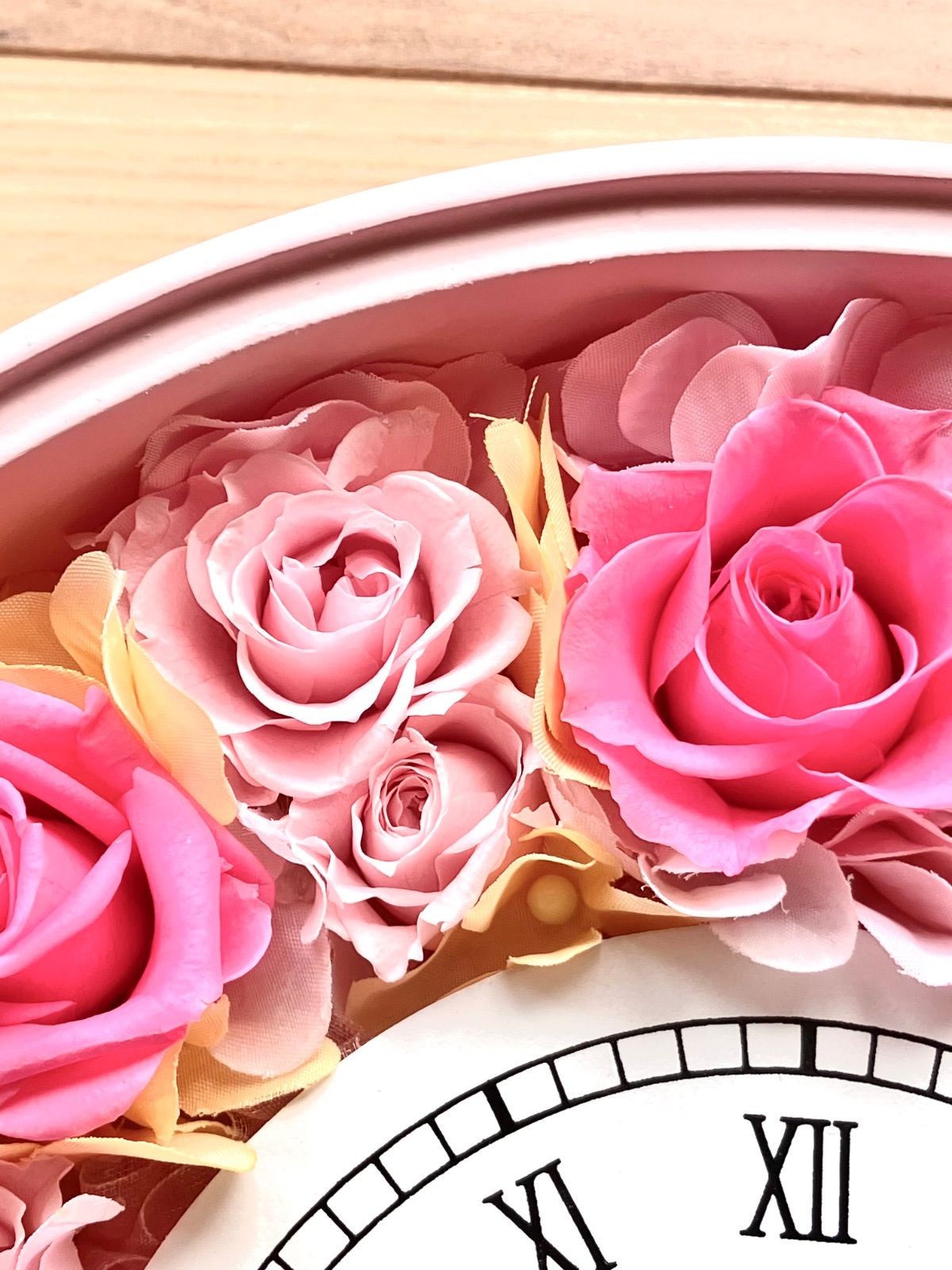 プリザーブドフラワー花時計　母の日　プリザーブド薔薇24個 訳あり24cm プリザーブドフラワー花時計 母の日 プリザーブド薔薇24個 汚れ