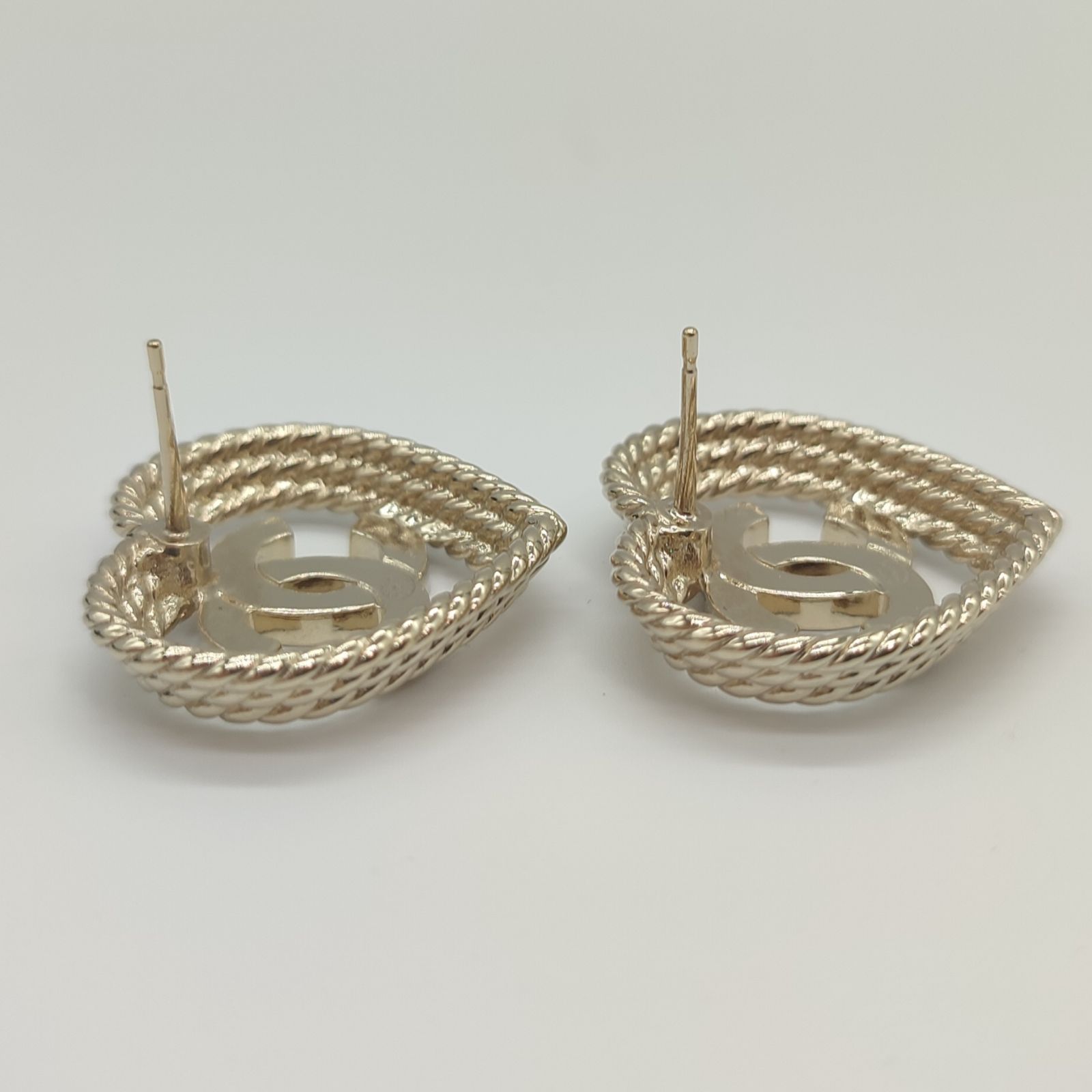 新品未使用 2024 CHANEL シャネル ココ ハート ピアス 2024年 春夏 CHANEL シャネル ピアス ココマーク ハート型