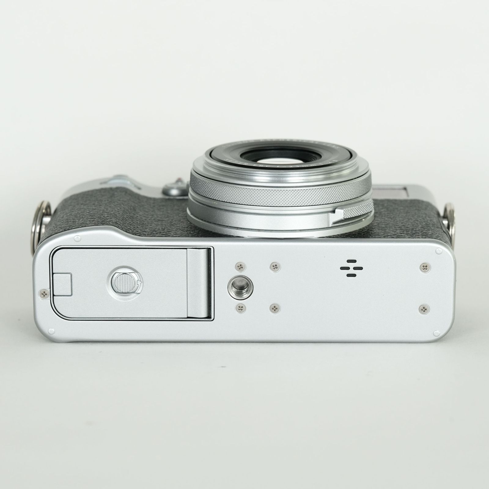  シャッター数9 100回 X 100 V シルバー コンパクトデジタルカメラ コンパクトデジタルカメラ デジタルカメラ