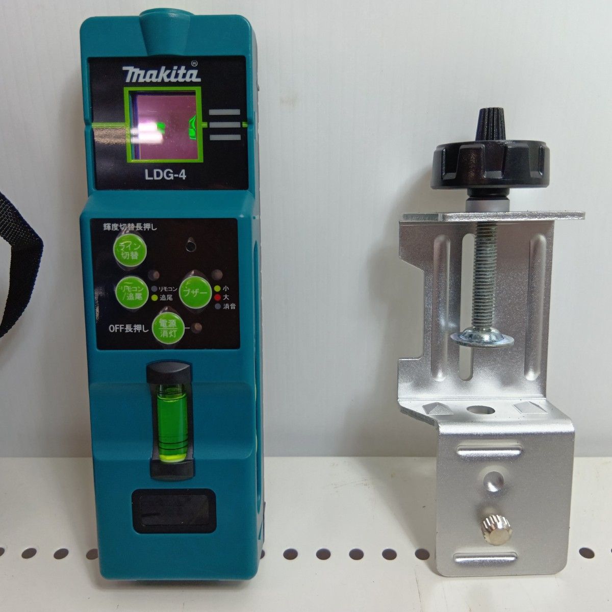 レーザー墨出し器