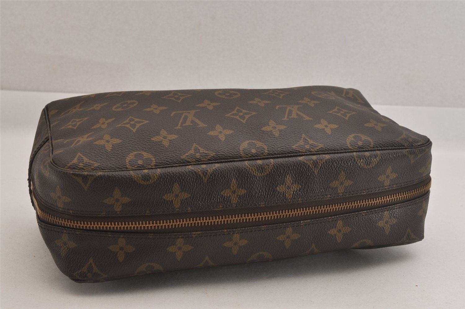 LOUIS VUITTON ルイヴィトン モノグラム トゥルース トワレット LOUIS VUITTON ルイヴィトン モノグラム トゥルース トワレット