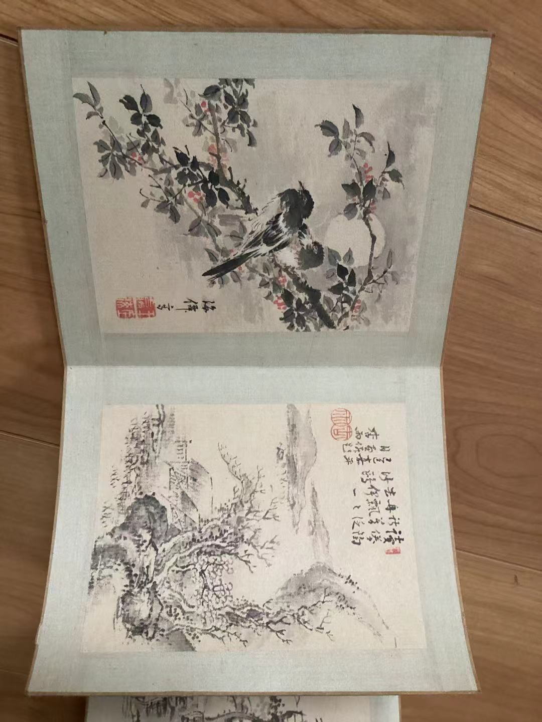 折りたたみ画集 美術品
