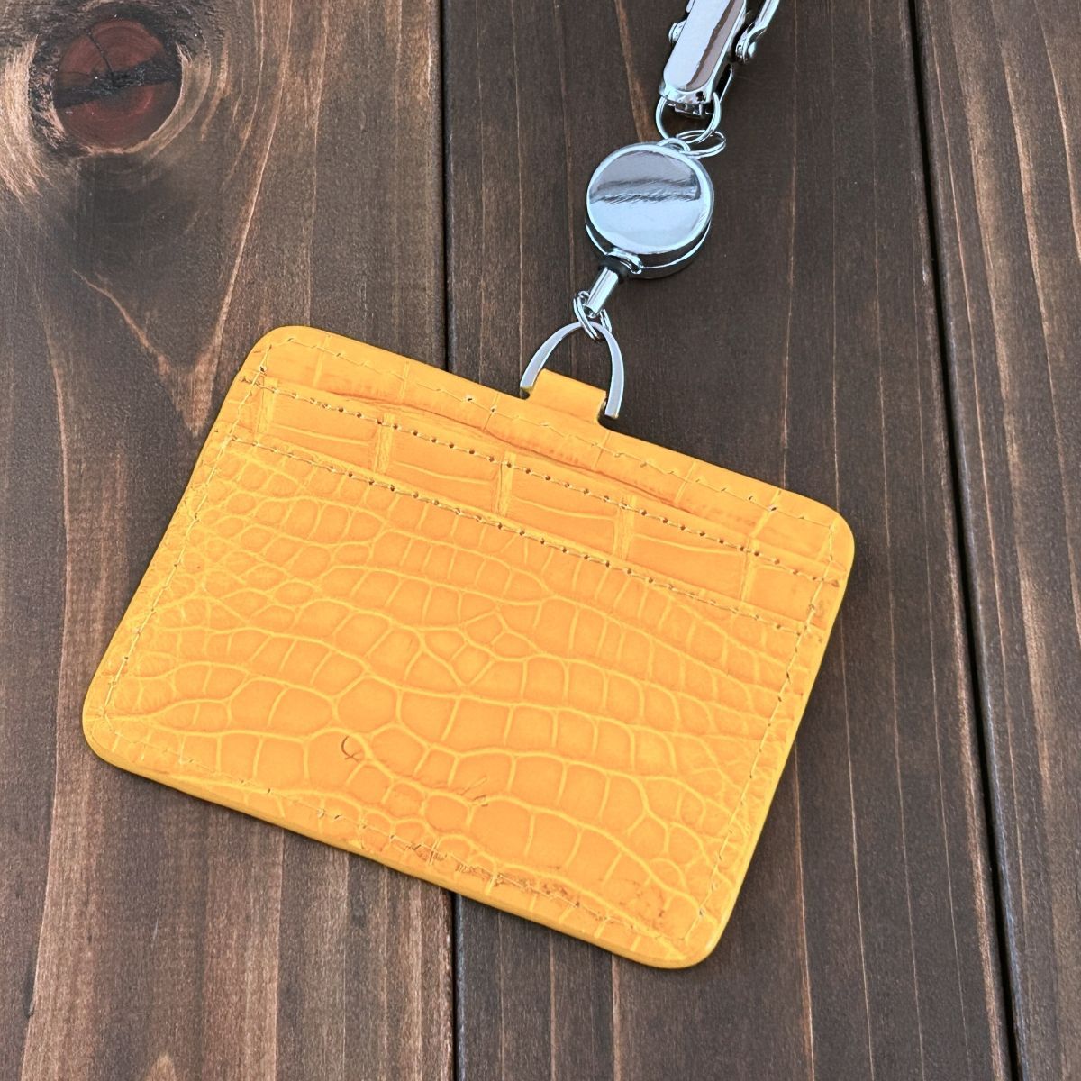 アリゲーター IDホルダー