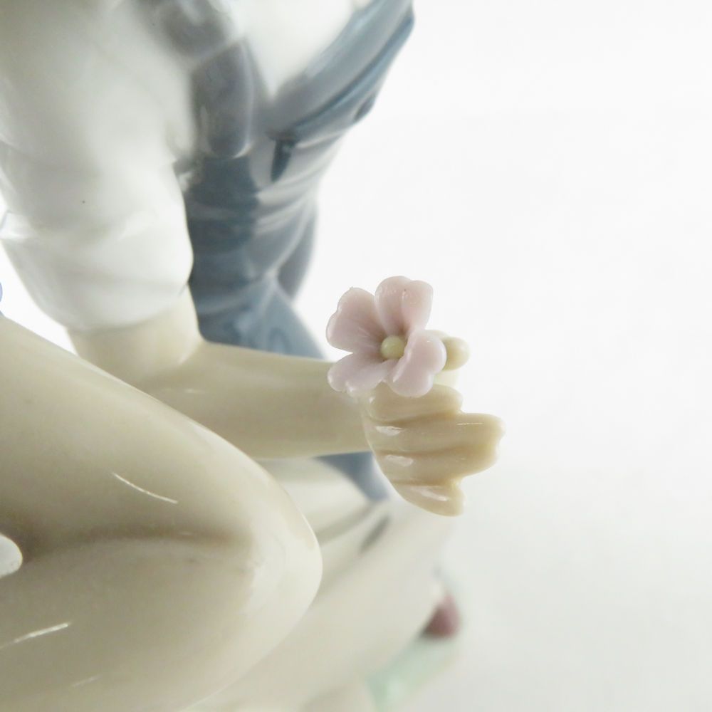 リヤドロ5292 恋の花が咲く（ジャンク品） リヤドロ5292 恋の花が咲く（ジャンク品） - メルカリ