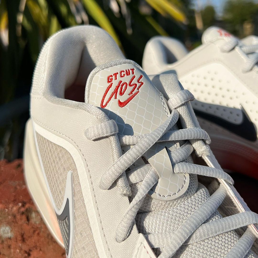 NIKE AIR ZOOM G.T. CUT CROSS ナイキ エア ズーム GT カット