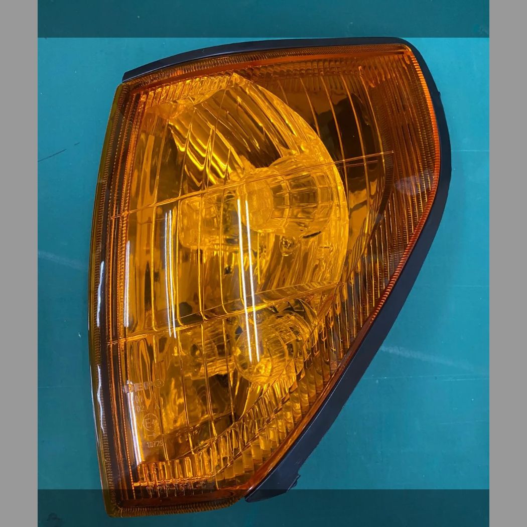 78プラド 71プラド コーナーレンズ　ランプ　オレンジDEPO 未使用品 トヨタ ランドクルーザー ランクル 70系 プラド（71系/78系