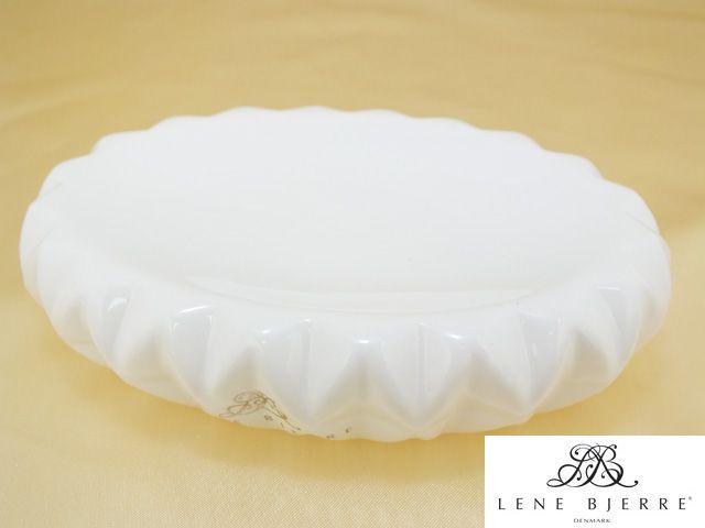 【LENE BJERRE / リーネ ヴェール】 (493401409 WHITE) ホワイト CRYSTALシリーズ ソープトレイ 石鹸置き [新品] [訳あり] おしゃれ 置物 雑貨 白 ホワイト ローズゴールドトーン・プレーティング