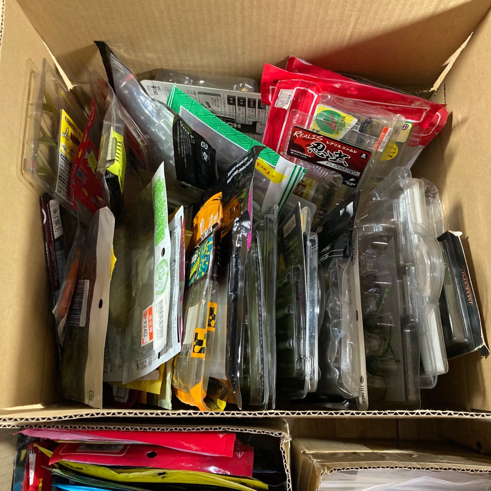 引退品 ワーム大量