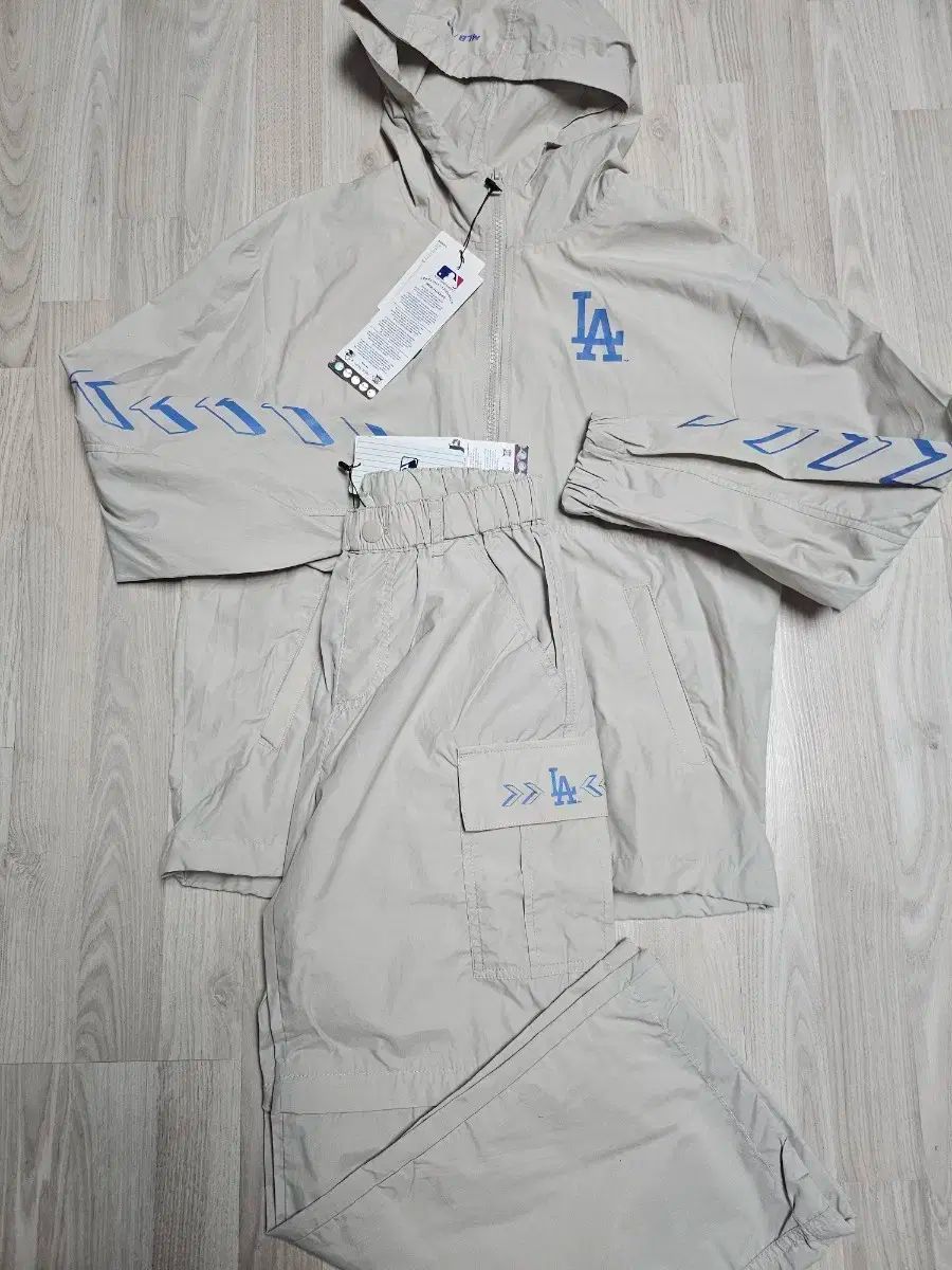MLB キッズ ドジャース ウィンドブレーカー セットアップ 155 サイズ