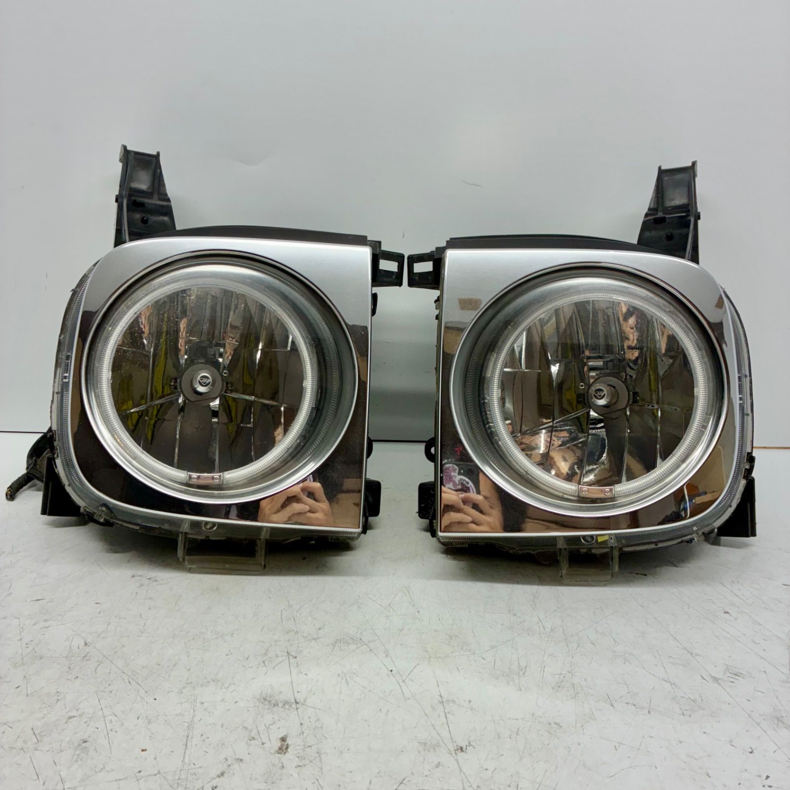 加工品 コーティング済 日産 Z11 BZ11 YZ11 キューブ 中期 ヘッドライト ランプ レンズ 左右セット LR ハロゲン メッキ イカリング付 ICHIKOH 1768 P71480