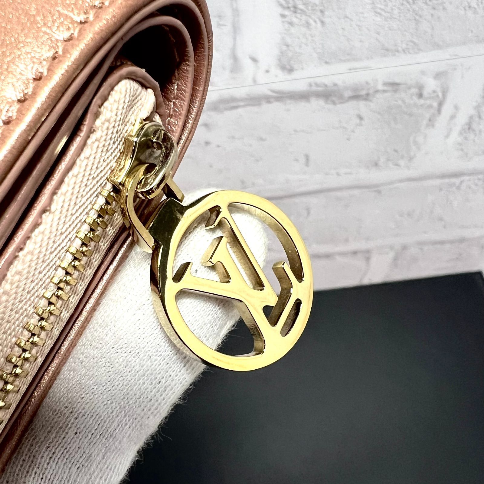 LOUIS VUITTON／ルイヴィトン M81996 モノグラムエンボス