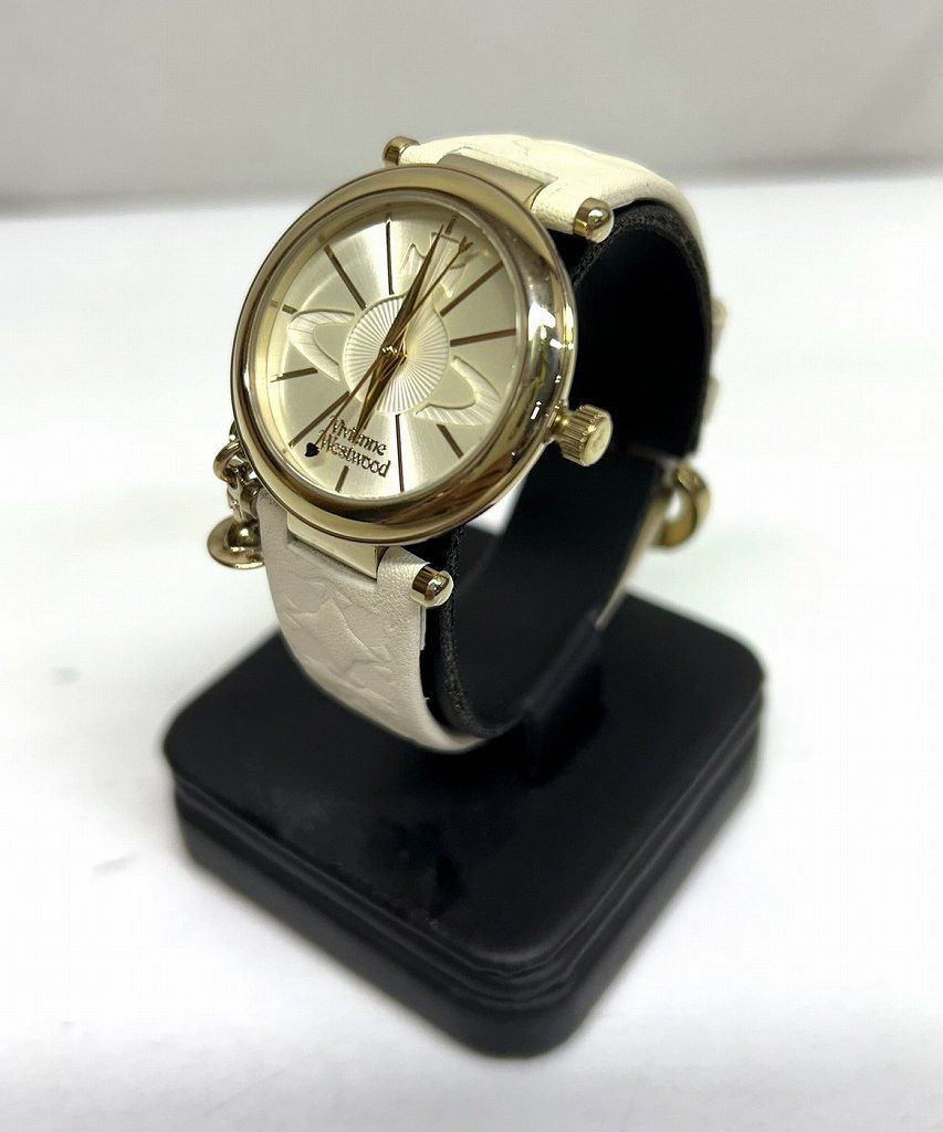 s24t-0154a【中古】Vivienne Westwood ヴィヴィアンウエストウッド  腕時計 オーブチャーム付き ORB オーブ ブランド レディース VV006WHWH