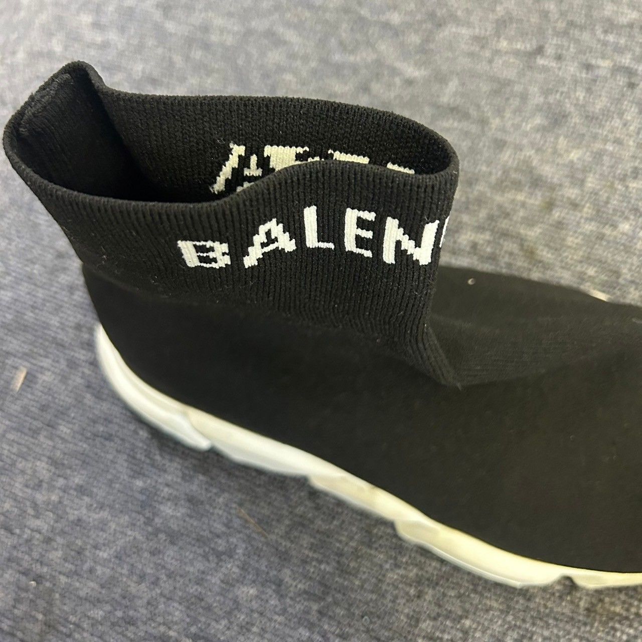 BALENCIAGA バレンシアガ ハイカットシューズ ソックス