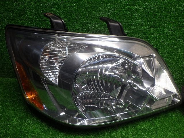 ノア 後期 ヘッドライト 左右 HID 60系 AZR60/65 28-181 N3 トヨタ