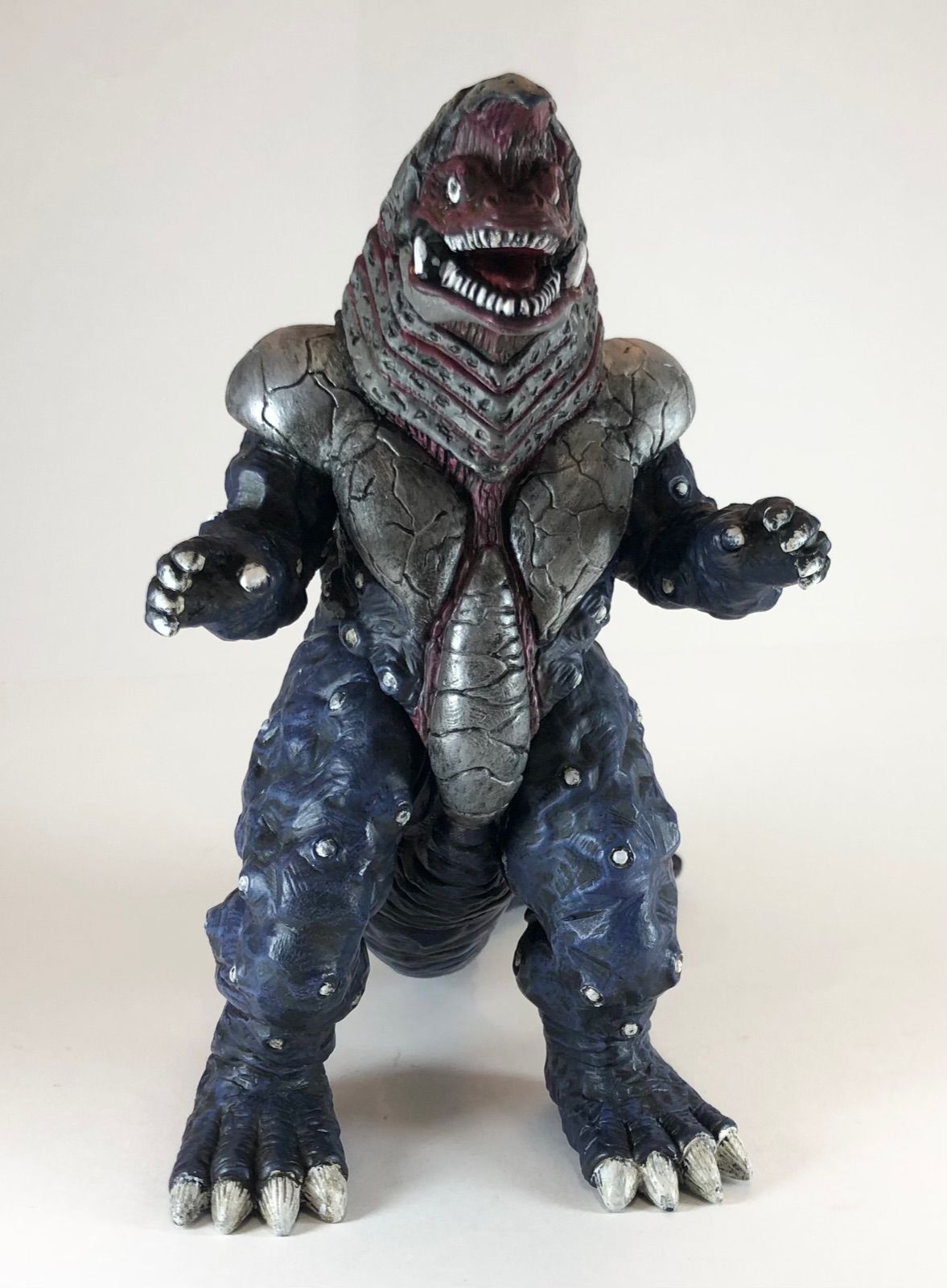 ウルトラ怪獣シリーズ800 ゴルザ&メルバ リペイント品 - メルカリ
