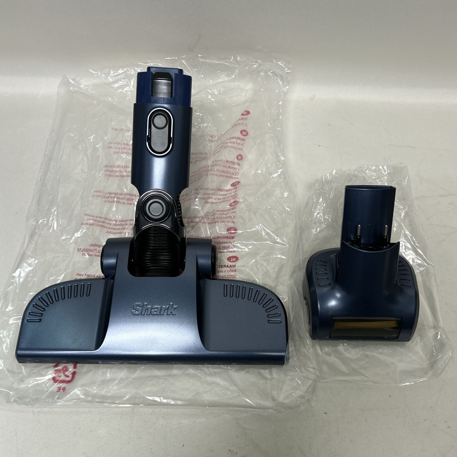 浜館67-625 店舗併売品 Shark シャーク 充電式サイクロンスティッククリーナー CH966JBJ 開封済み|ほぼ♥ 品 WWW_KANDAIZUMI_COM