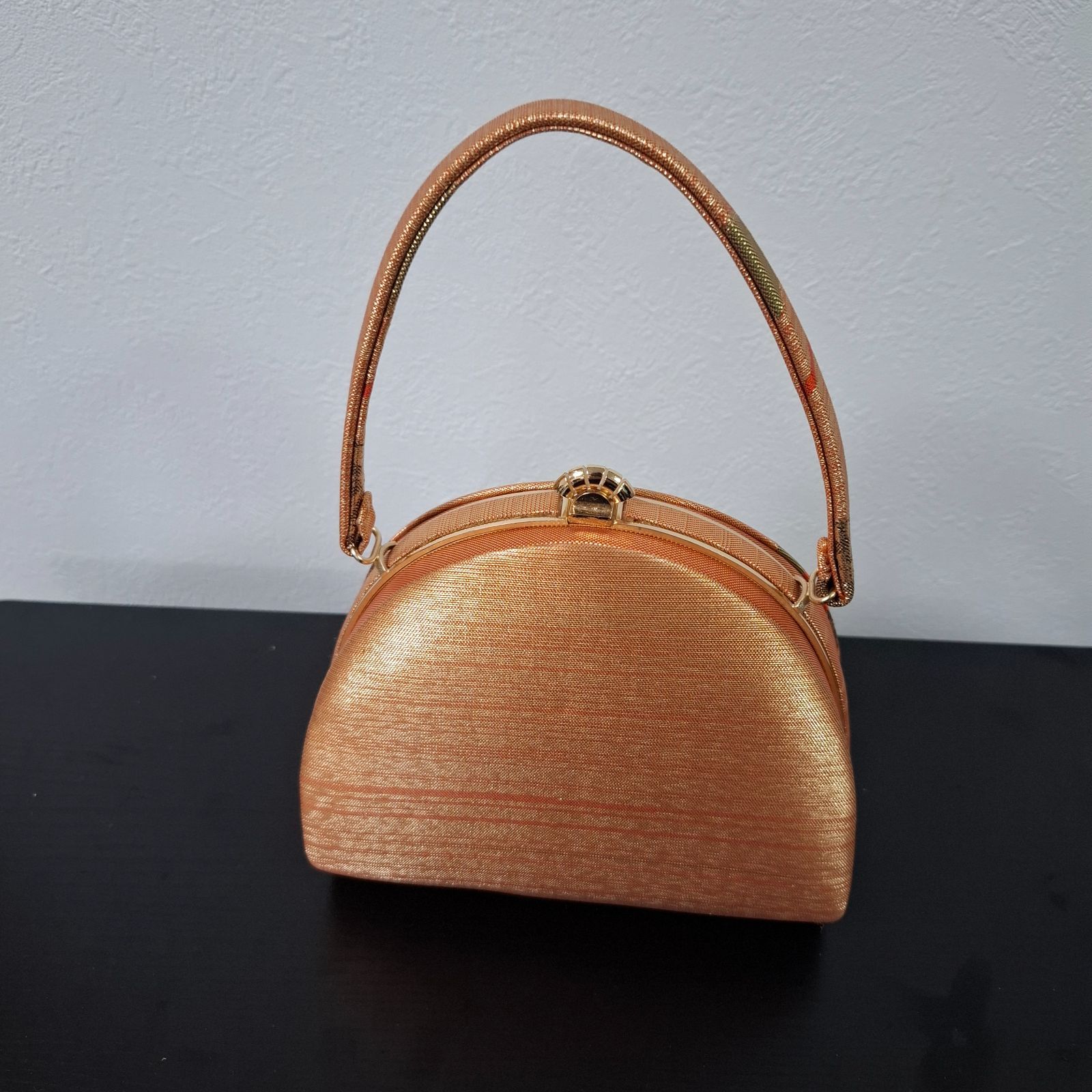 和装バッグ　着物　成人式　金　蝶　柄　美品