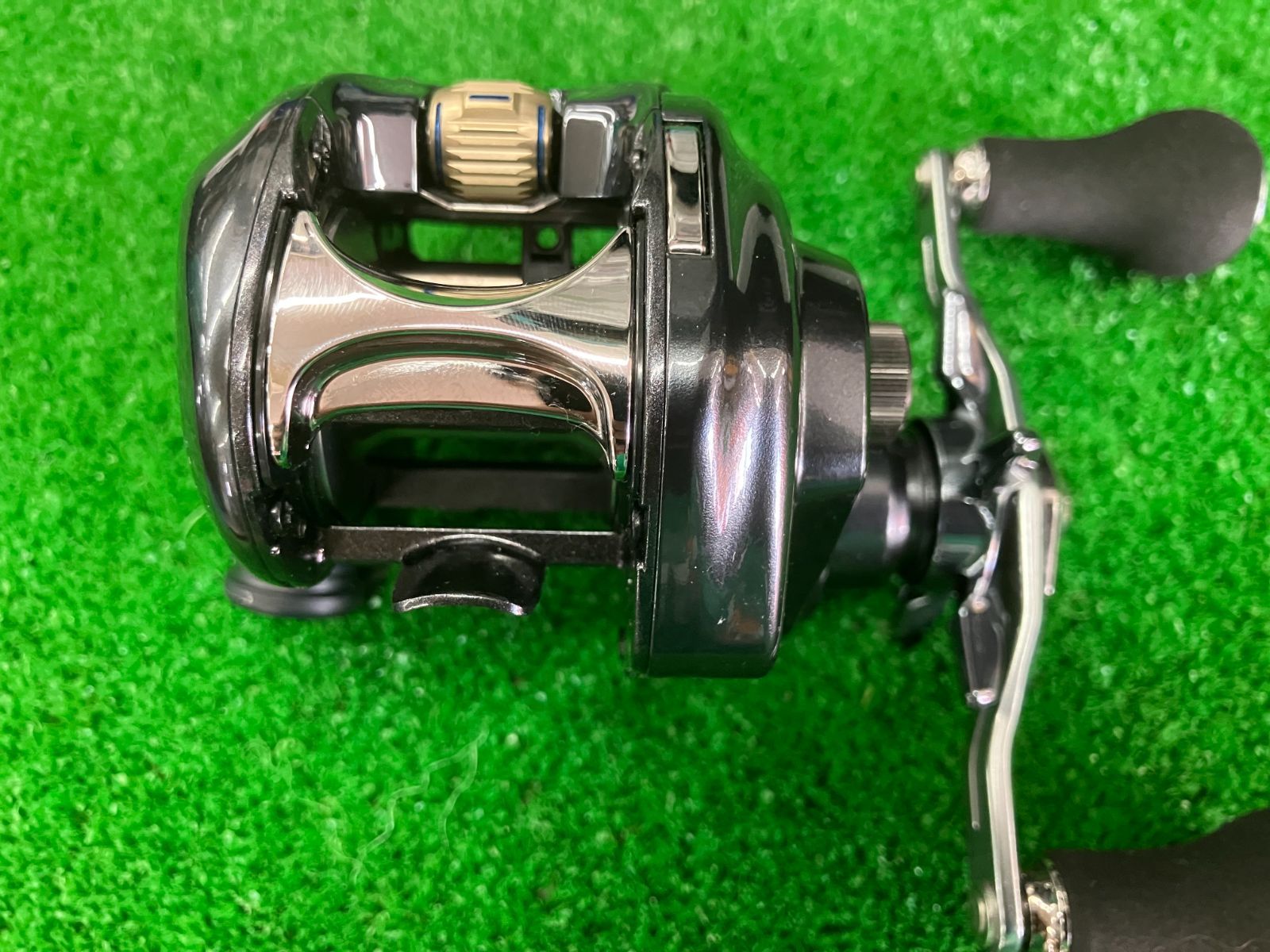 未使用　ダイワ　22 シーボーグ200J DH Amazon | ダイワ(DAIWA) 電動リール 22 シーボーグ 200JL-DH