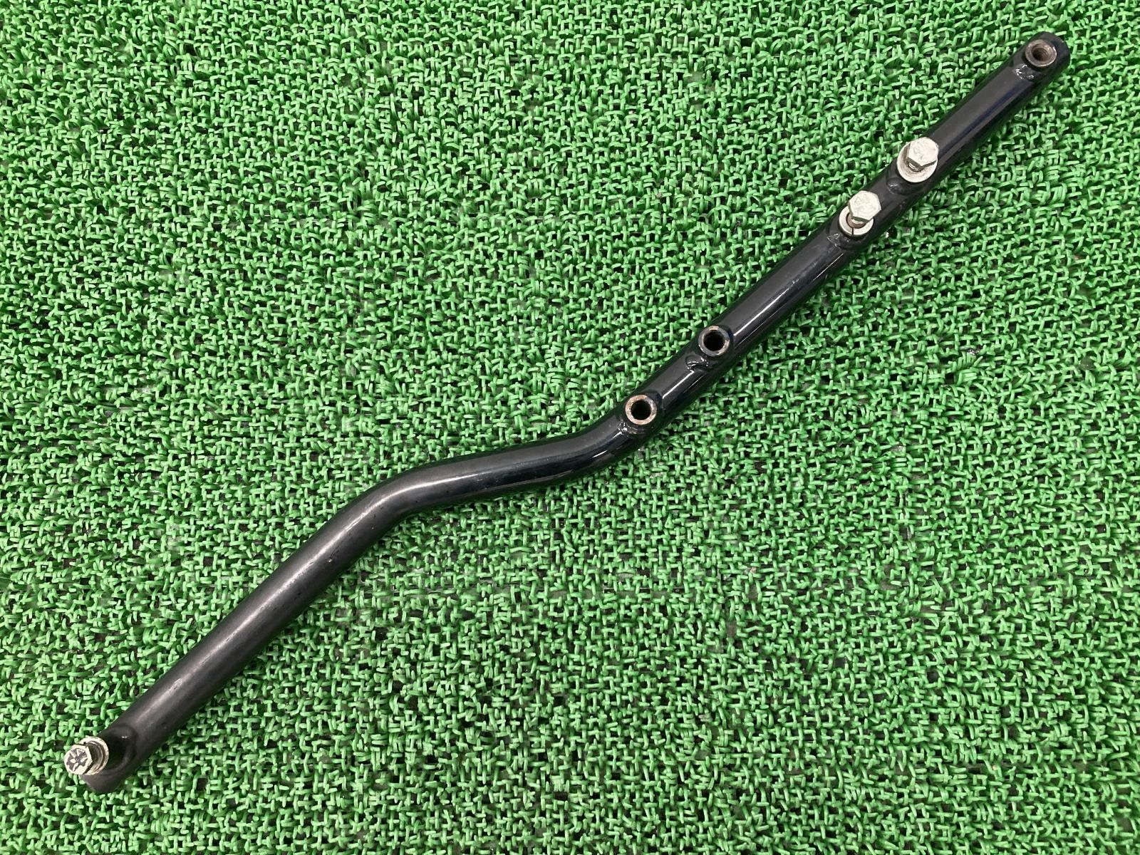 ソフテイル　FLSTC1340 マフラーステー FXSTC FLSTF FLSTC1340 マフラーステー ハーレー 純正 中古 バイク 部品