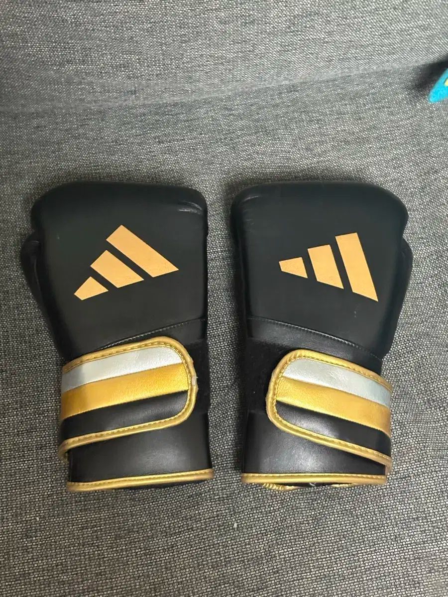 adidas アディダス ボクシング グローブ スピード 501 14 オンス