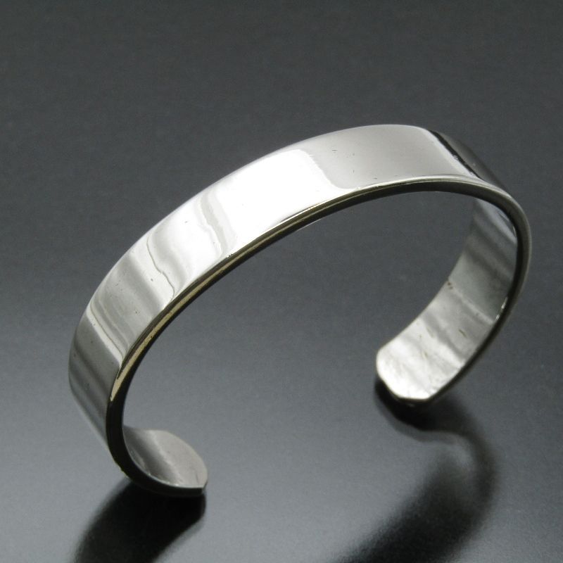 プレーン ジュリアンロバト