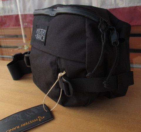 MYSTERY RANCH USA 2000年 アメリカ モンタナ州で創業 バックパック界のレジェンド デイナグリーソンが立ち上げた HIP MONEY ヒップモンキー ブラック WWW_KARIMZIABAT_FR