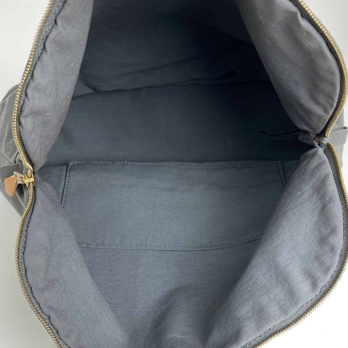 トラベルポーチ