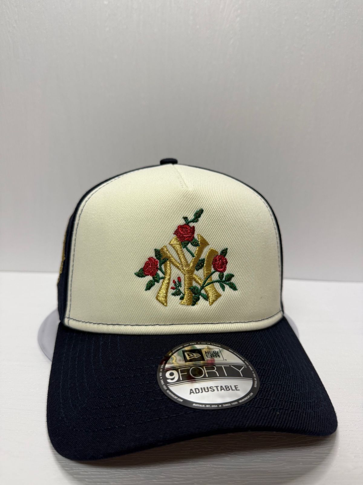 Newera ニューヨークヤンキース ワールドシリーズ1999 ローズ刺繍 9forty A-FRAME スナップバックキャップ ツートンカラー