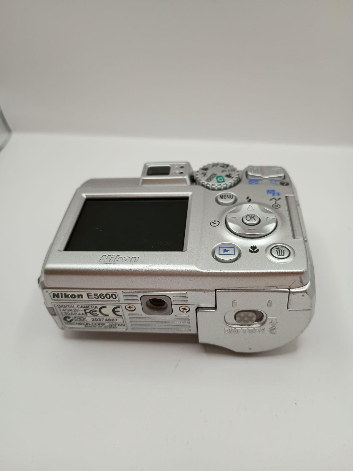 0788 【動作確認済】Nikon COOLPIX デジタルカメラ E5600同梱
